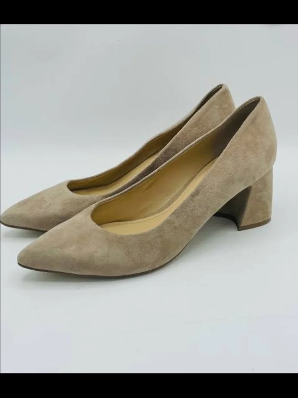 Marc Fisher LTD Mlyulunda Taupe Suede Block Heel Pumps Size 9